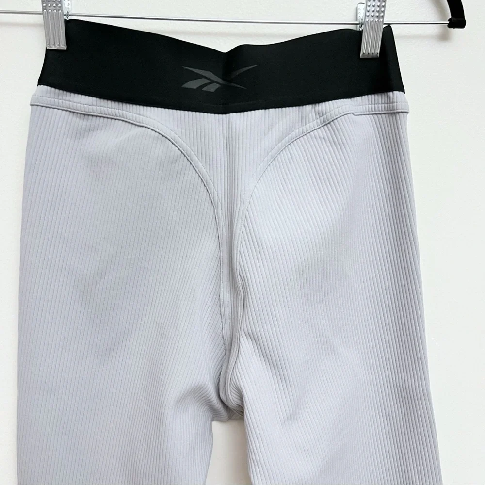 NEW Reebok Cardi B Thick Rib Tights GRAY HC5280 training pants Women’s Medium - Picture 10 of 11